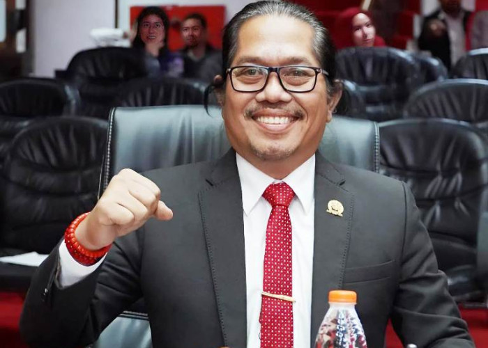 Biseksual porno videolarni onlayn tomosha qiling Lilyning mushuki bor