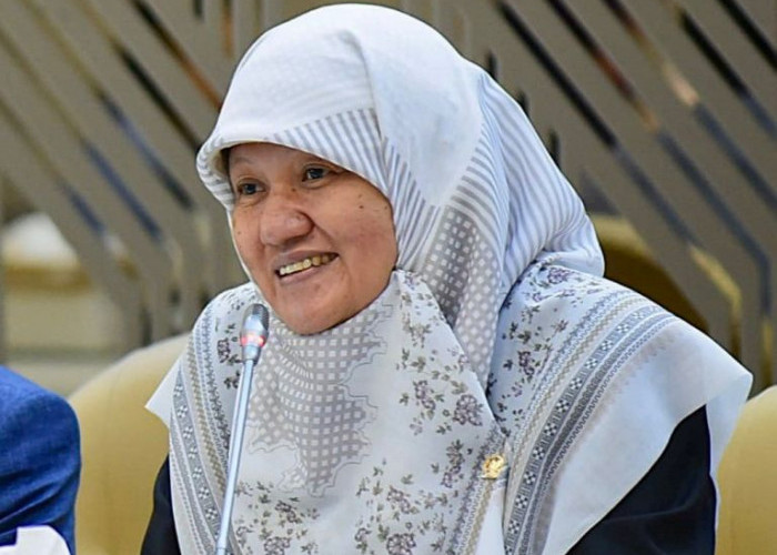 Sikapi Kebijakan PJJ, Reni Astuti Minta Siswa Jadi Prioritas Utama