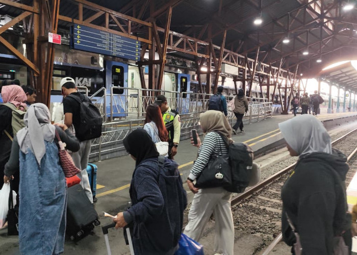 KAI Daop 7 Tambah Kapasitas Angkutan Penumpang Pasca Peningkatan Aktivitas Vulkanik Gunung Krakatau