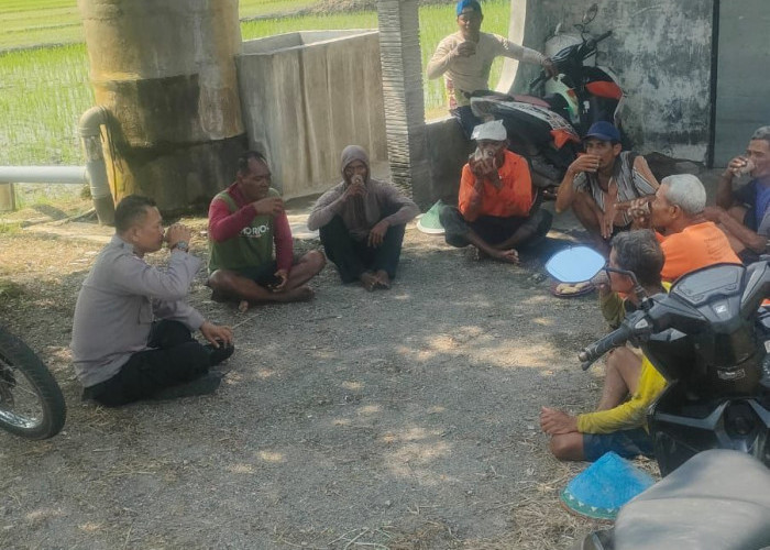 Ngobras Bersama Warga Ngompro, Polisi Ngawi Perkuat Kamtibmas Lingkungan