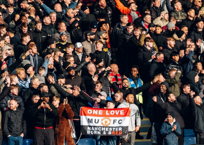 Pendukung MU Kecam Pernyataan Sir Jim Ratcliffe soal Imigran