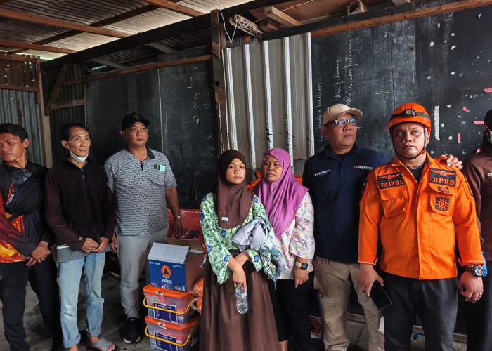 Kesaksian Nurul, Pemilik Rumah Dua Lantai yang Terbakar di Bronggalan Sawah