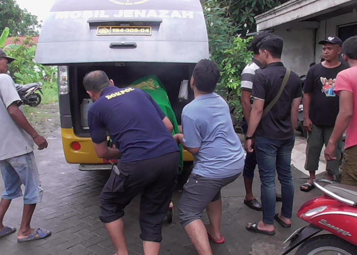 Anak Bunuh Bapak di Sidoarjo, Korban Dipukuli Kursi dan Kepala Dibentur-benturkan