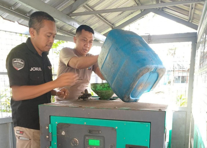 Pastikan Alat Komunikasi Siap Dukung Operasi Ketupat 2026, SI TIK Polres Ngawi Cek Repeater 