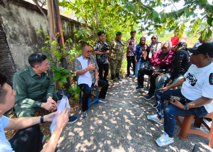 Ditolak Penjaga Lahan saat Minta Akses Tanah Sendiri, Cak Ji Turun Tangan