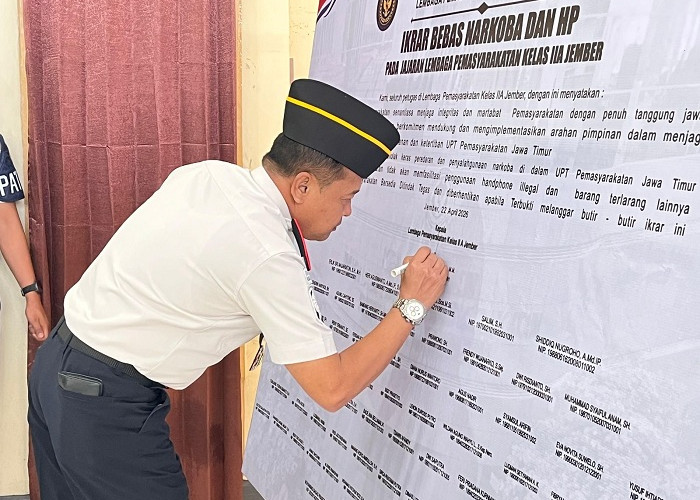 Kepala Lapas Jember Pimpin Penandatanganan Pakta Integritas Ikrar Bebas Narkoba dan HP