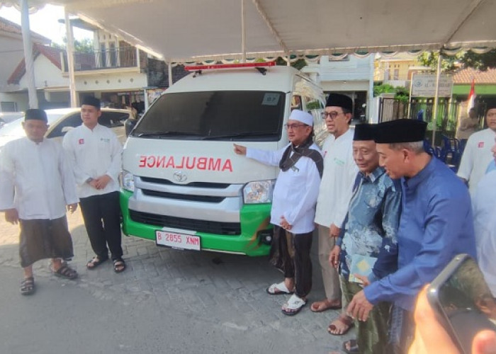 Yanmu Wakafkan 2 Ambulans untuk Ponpes Bahrul Ulum Jombang Sambut Muktamar Ke-35 NU