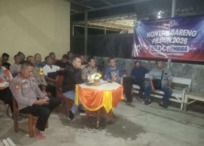 Penuh Kekeluargaan, Polsek Tarokan Jaga Kamtibmas Lewat Nobar Piala Dunia Seru