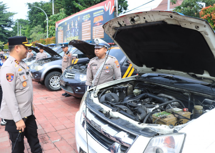 Kapolres Gresik Periksa Kendaraan Dinas, Pastikan Siap Layani Masyarakat