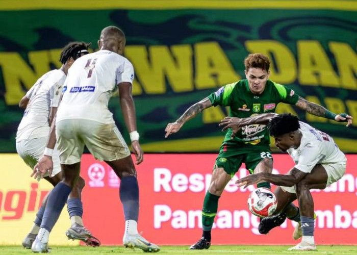  Gali Freitas Beber Rahasia Kebangkitan Persebaya Bersama Bernardo Tavares di Surabaya