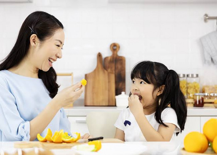 Cara Mendidik Anak Makan Sehat untuk Tumbuh Kembang yang Optimal