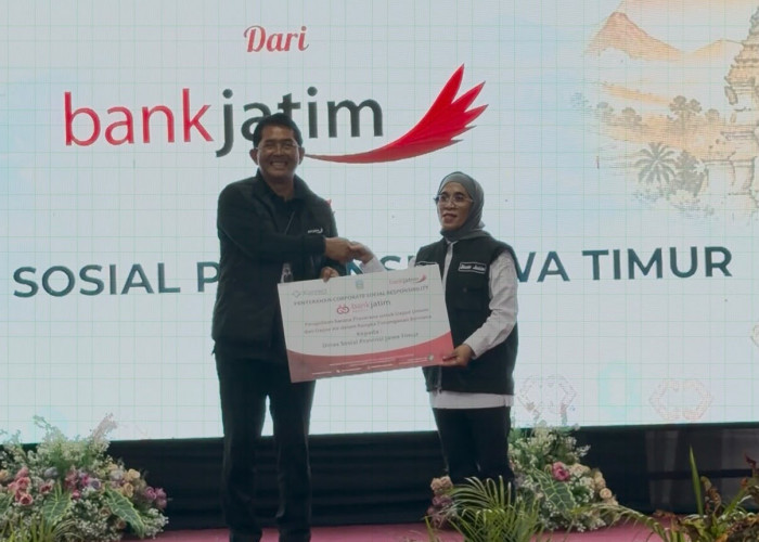 Bank Jatim Salurkan CSR ke Dinsos Jawa Timur, Dukung Kegiatan Puncak Hari Jadi ke-81 Pemprov Jatim