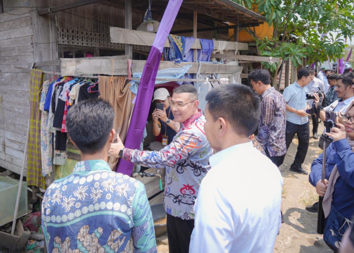 Wamen Ossy Serahkan Sertipikat MBR di Kalsel, Dukung Penyediaan Rumah Layak Huni Lewat Legalitas Tanah