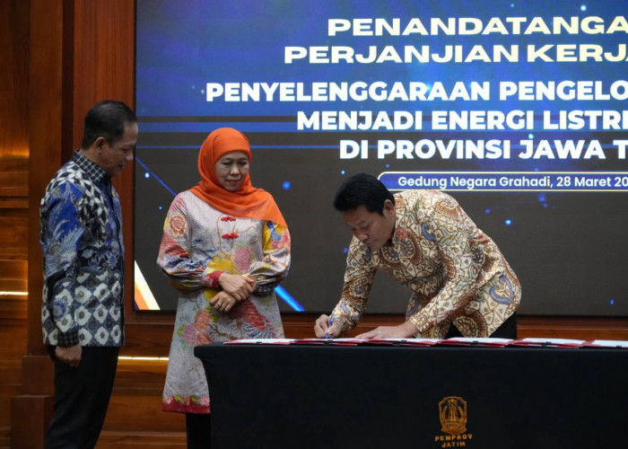 Bupati Sidoarjo Teken PKS Pengolahan Sampah Jadi Listrik