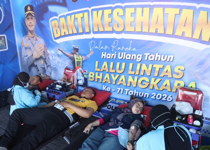 Hari Lalu Lintas Bhayangkara Ke-71 di Situbondo Diisi Donor Darah dan Bakti Sosial
