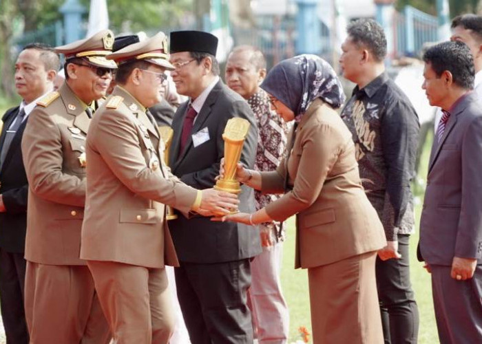 Plt Bupati Sidoarjo Raih Penghargaan Pembina K3