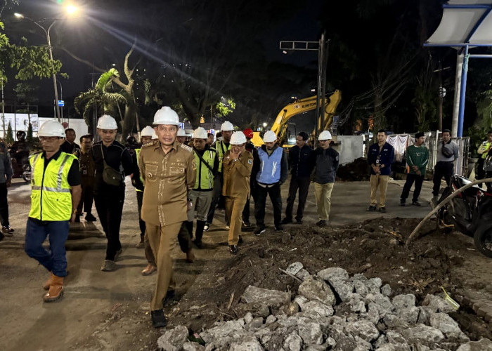 Tinjau Proyek Drainse Soetta, Wali Kota Wahyu Hidayat Harap Tepat Waktu