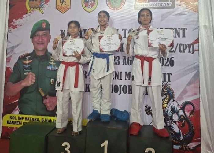 Atlet Karate Kodim Lamongan Sapu 9 Medali di Piala Danrem 082/CPYJ Cup 2026