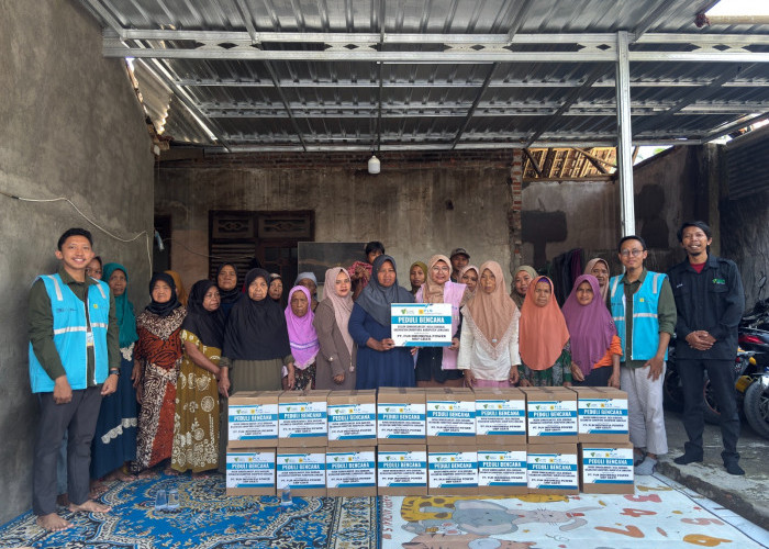 PLN Indonesia Power UBP Grati Salurkan Bantuan untuk Penyintas Banjir Lahar Dingin Semeru