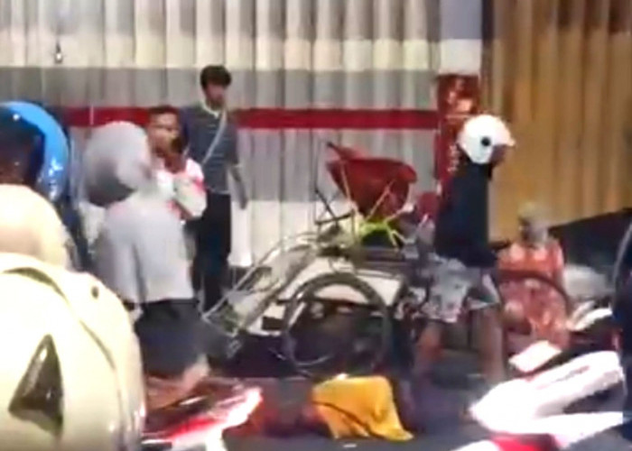 Tiga Pemuda Mabuk Seruduk Tukang Becak hingga Kritis di Jember