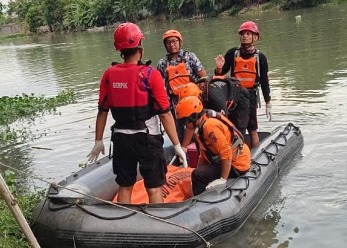 Pemuda Terjunkan Diri ke Sungai Pagesangan Diduga Depresi Usai Berpisah dengan Istri