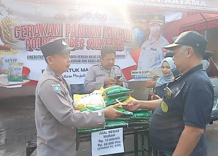 Polsek Sukomanunggal Gelar Pasar Murah Bersama Bulog