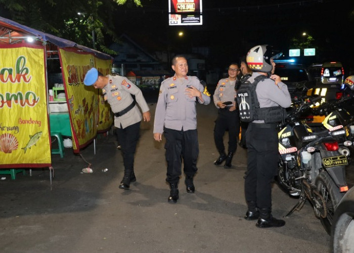 Jelang Nataru, Polres Pelabuhan Tanjung Perak Tingkatkan Patroli Gabungan TNI-Polri