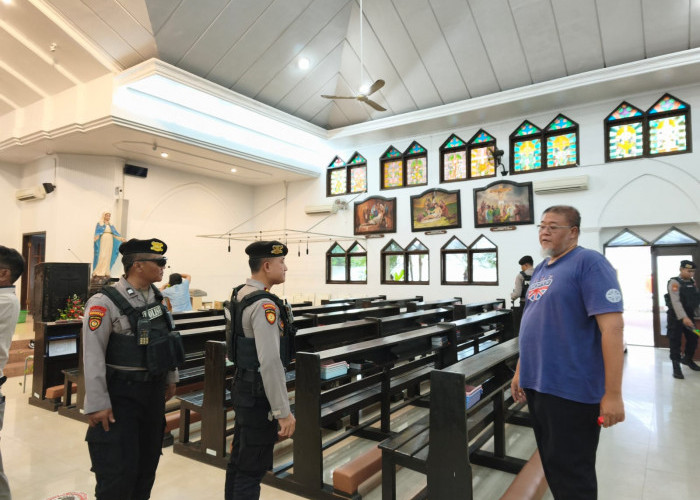 Polres Nganjuk Sterilisasi Gereja, K9 dan Metal Detector Diterjunkan