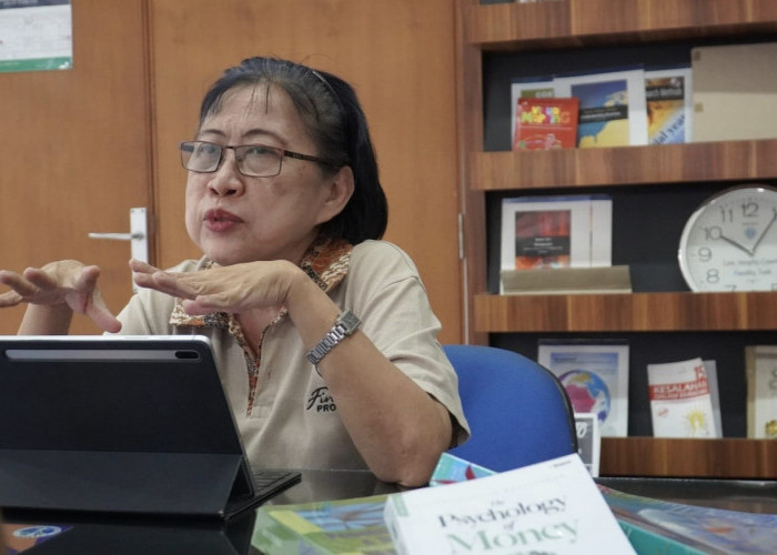 Ketegangan Global Dorong Kenaikan Harga Emas, Pakar Ekonomi Ingatkan Risiko Resesi