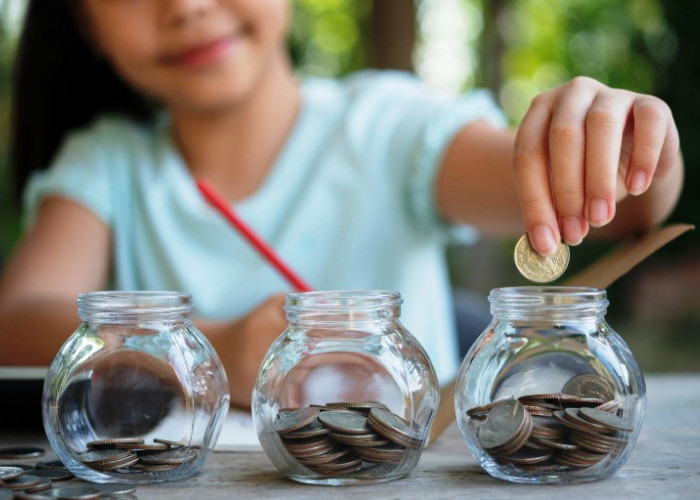 Pelajar Wajib Tahu! 5 Tips Praktis Mulai Menabung Sejak Dini