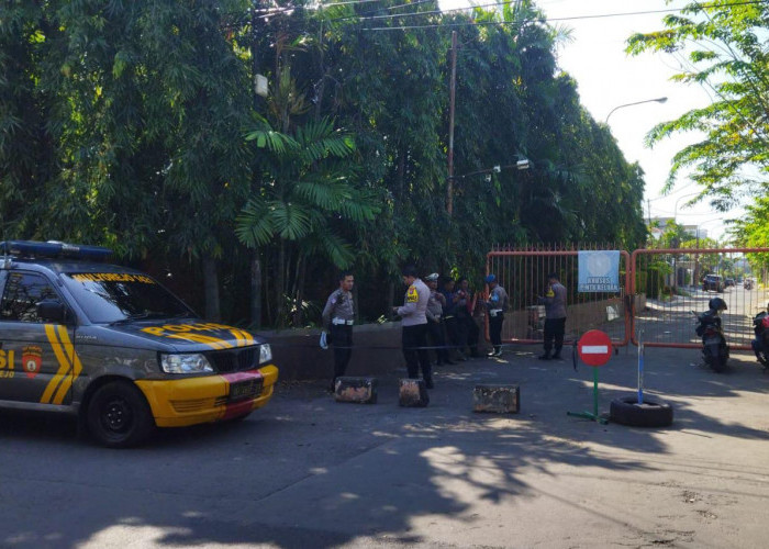 Polsek Mulyorejo Kawal Aksi Unjuk Rasa Pekerja Pakerin