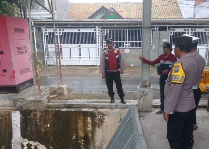 Antisipasi Musim Hujan, Polsek Rungkut Intensifkan Pengecekan Rumah Pompa Pandugo