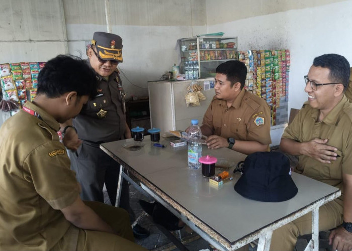 Asyik Ngopi Jam Kerja, 18 ASN Pemkab Gresik Kena Razia  Satpol PP