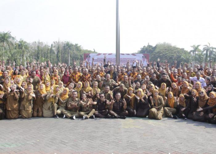 Pemkab Gresik Serahkan SK PPPK kepada 562 Tenaga Honorer