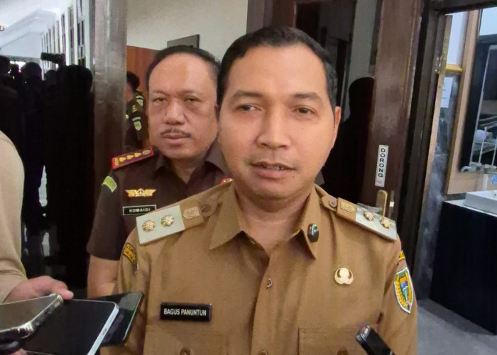 Banyak Siswa Kota Madiun Gagal Masuk SMA Negeri, Plt Wali Kota Turun Tangan