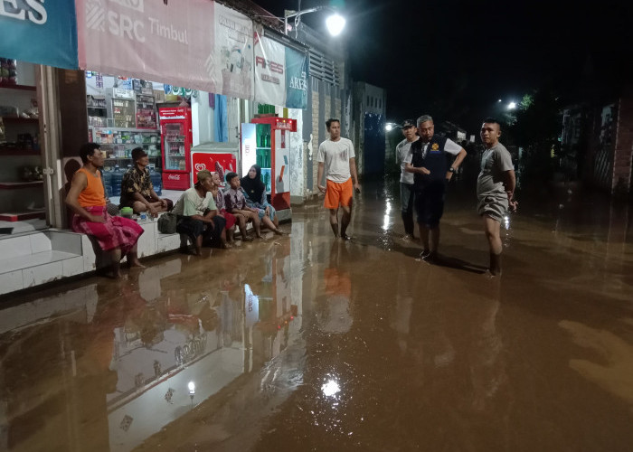 Banjir Bandang Terjang Lumbang Pasuruan, Puluhan Rumah Warga Winongan Terendam Lumpur