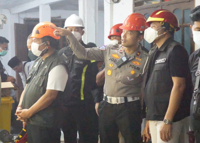 Evakuasi Korban Ponpes Al Khoziny Terus Berlanjut, Bupati Sidoarjo: Alhamdulillah, Mulai Membuahkan Hasil