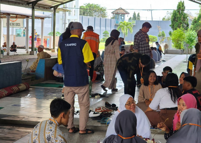 Keluarga Warga Binaan Antusias Manfaatkan Kunjungan Khusus Idulfitri di Lapas Surabaya