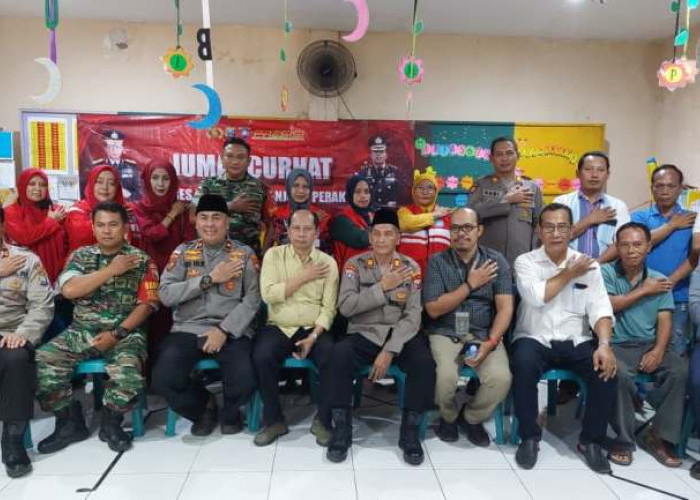 Polsek Pabean Cantikan Gelar Jumat Curhat di Kalimas Hilir Surabaya