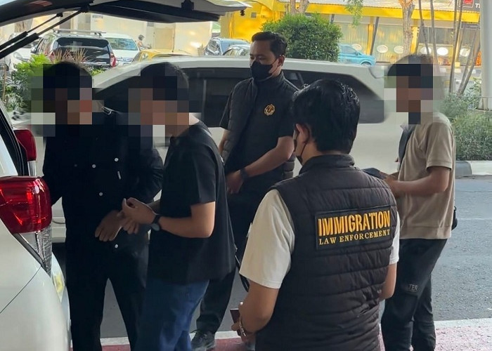  Manipulasi Data Visa, 3 WN Tiongkok  Deportasi Imigrasi Surabaya