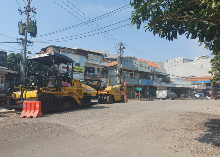 Jalan Kranggan Belum Diaspal karena Kontraktor Tak Punya Uang