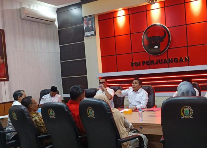 Akses Jalan Ditutup Tembok Perumahan, Petani Landungsari Ngadu ke DPRD Malang