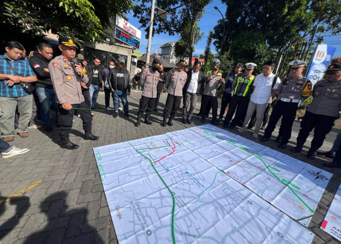 Polres Batu Kawal Pawai Budaya Desa Giripuro