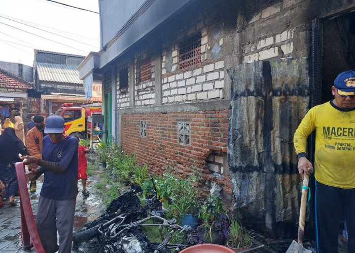 Elpiji Bocor Semburkan Api di Cerme Gresik, 2 Warga Luka Bakar dan Motor Hangus