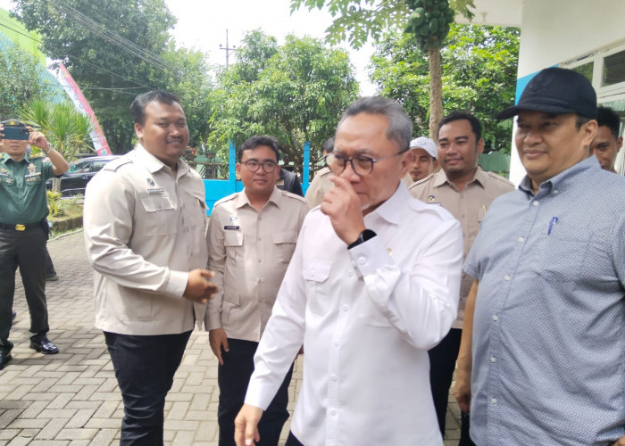 Kunker di Malang, Menko Pangan Zulkifli Hasan Pastikan Kesiapan SPPG dan Peran Koperasi Desa Pasok MBG