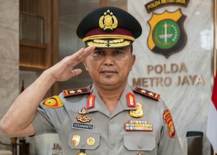 Kembali ke Jatim, Irjenpol Dekananto Eko Purwono Dipercaya Jadi Kapolda