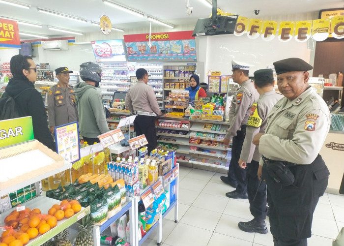 Polsek Wonocolo Intensifkan Patroli Dialogis, Jaga Keamanan Jelang Akhir Pekan