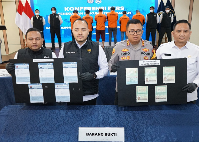 Enam WNA Terjaring Operasi Gabungan Imigrasi Soetta di Cengkareng Timur