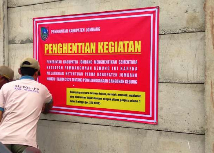 Satpol PP Jombang Hentikan Pembangunan Pabrik Tanpa Izin PBG