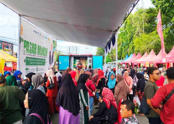 Efektif Kendalikan Inflasi, Pasar Murah Pemkab Bangkalan Jadi Jujukan Favorit Warga Sambil Ngabuburit